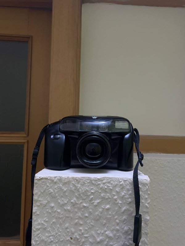 Плёночный фотоаппарат Konica AiBORG Super Zoom 35–105