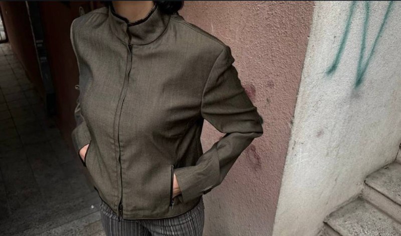 Ботинки A.S.98, Юбка Ralph Lauren Polo Jeans, Кроссовки Bikkembergs, Тренч, Ботинки из натуральной кожи, Свитер, Куртка с кружевом и бисером, Куртка шерстяная, Ботинки на каблуке 9