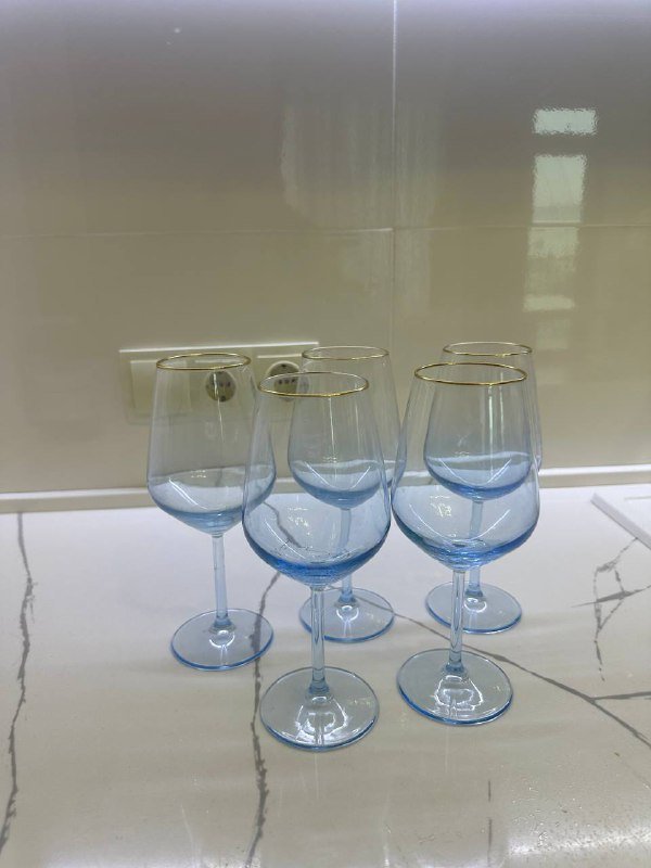 Бокалы для вина, стаканы для виски, пивные бокалы, салатница, терка, кеци, кастрюля, противень, ваза стеклянная