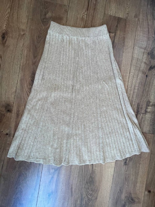 Сочный комплект одежды: пиджак, юбка, топ 2