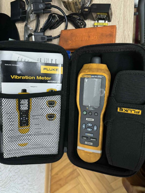 Fluke 805 FC Vibration Meter 2