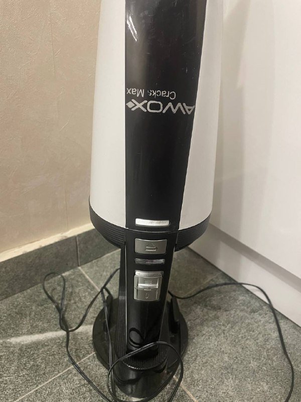 Вертикальный пылесос AVVOX Cracks Max