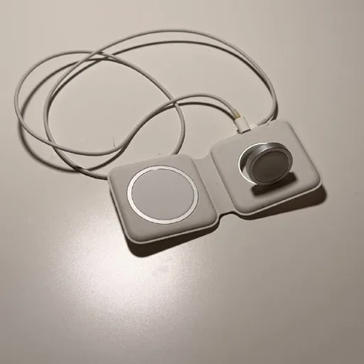 Apple MagSafe Charger Duo