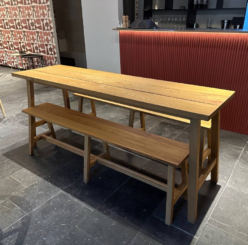 Стол и 2 скамейки из натурального дерева