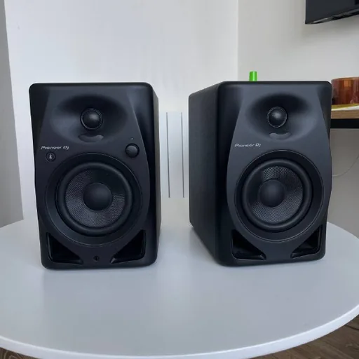 Pioneer DJ DM-40D-BT колонки