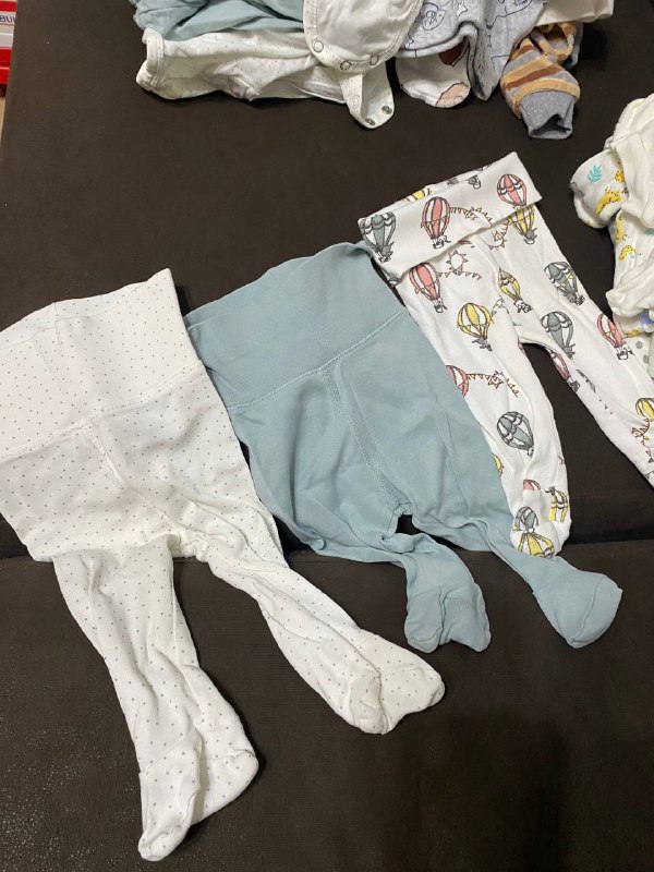 Детская одежда: боди, штанишки, шапки 3