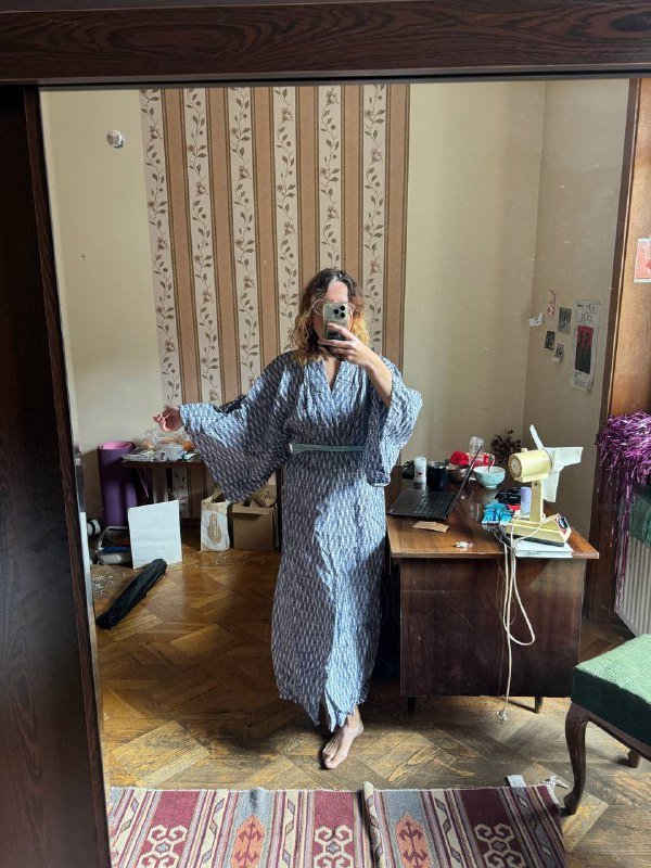 Светлое хлопковое кимоно, темно-синее кимоно, пояса