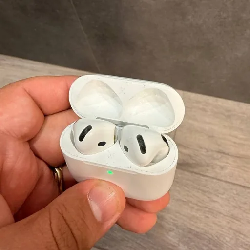 AirPods 4 ANC Wireless Charging