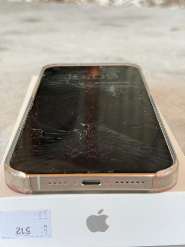 Iphone 15 pro 512gb с разбитым дисплеем 2