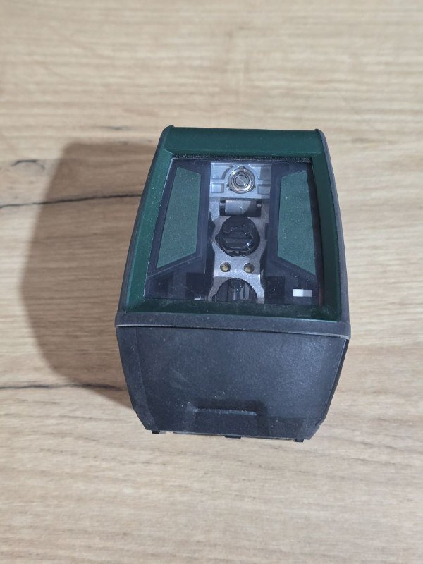 Лазерный нивелир Bosch PLL 2 6