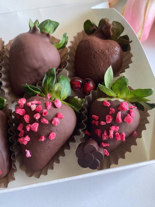 Свежая клубника в бельгийском шоколаде Callebaut 2