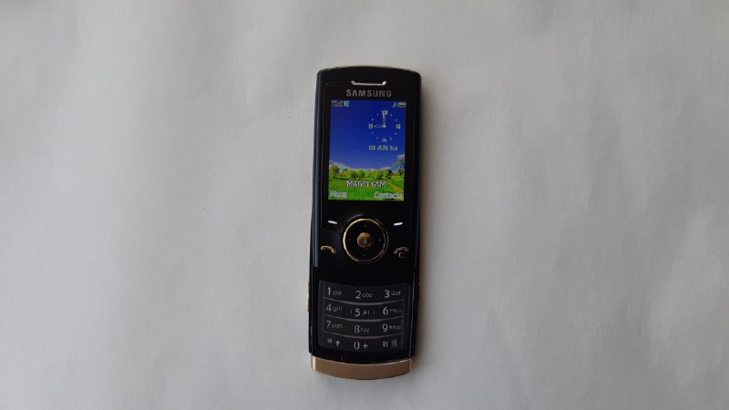 Телефоны Samsung SGH U600 и Nokia Lumia 635 RM-975 2