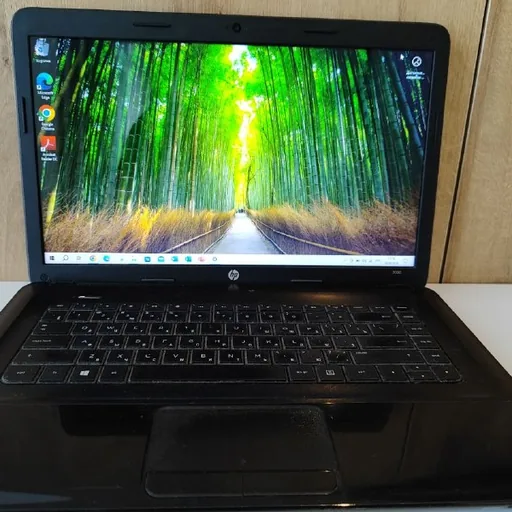 HP 2000 ноутбук