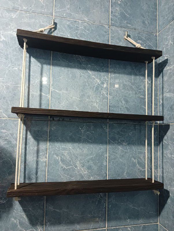 Стильные полочки из натурального дерева