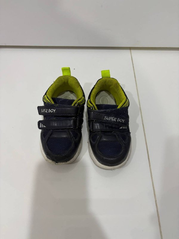 Кроссовки детские 23 размер