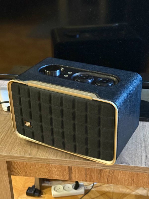 Колонка JBL Authentics 200 2