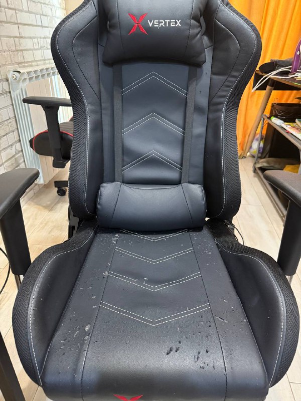 Монитор Acer V247Y Ebiv, игровой руль, оперативка G.Skill Aegis 16Гб, клавиатура HyperX Alloy Core RGB, игровое кресло Vertex, держатель Razer Mouse Bungee V3, стол 120/60/75 9