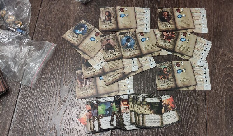 Настольная игра Особняки безумия Второе издание с дополнением 4