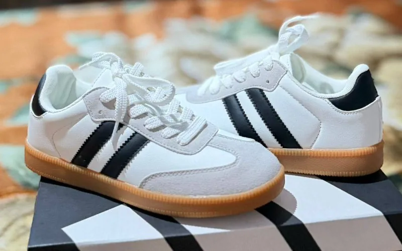 Adidas кроссовки