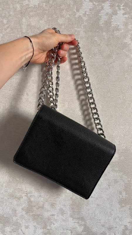Черная сумка с цепочкой 2