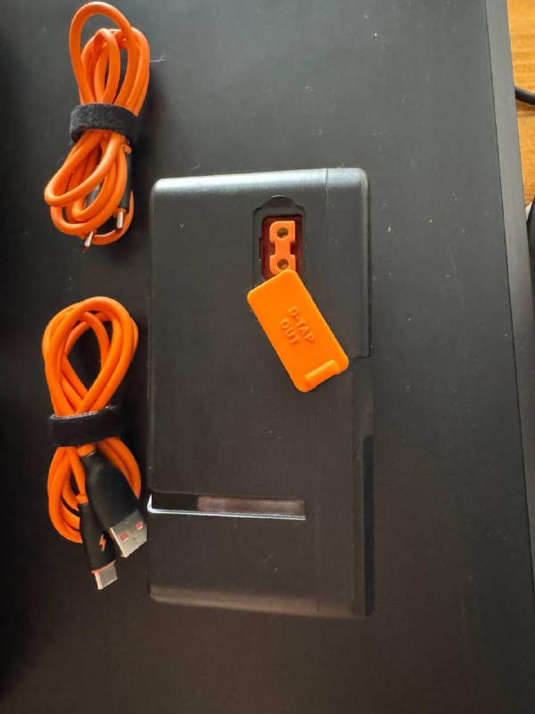 ZGCINE ZG-V99 Mini Camera V-Mount Battery 2