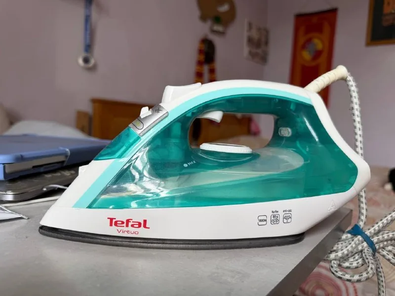 Утюг Tefal 1