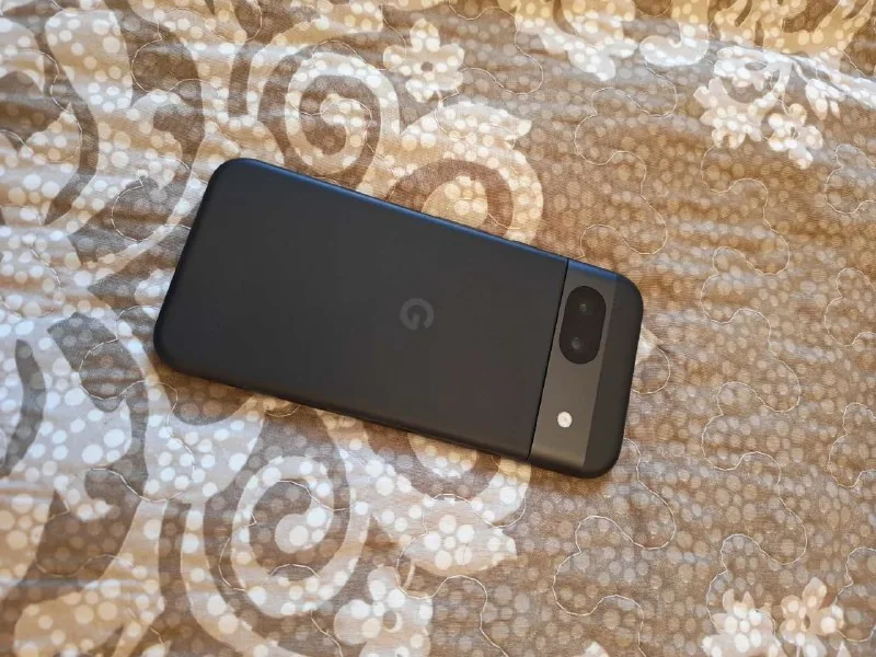 Google Pixel 8a 1