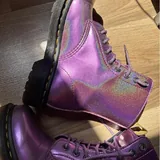 Dr. Martens 2