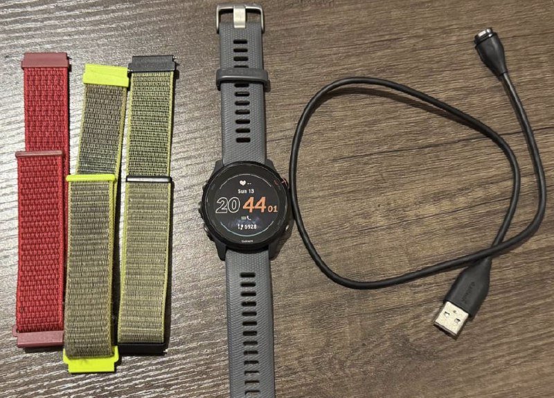 Garmin Forerunner 255, провод, 3 ремешка