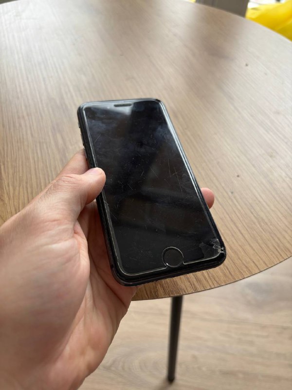 iPhone 8 2