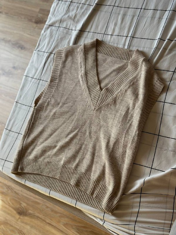 Спортивные штаны ravenclo, клетчатая рубашка оверсайз, жилетка оверсайз 5