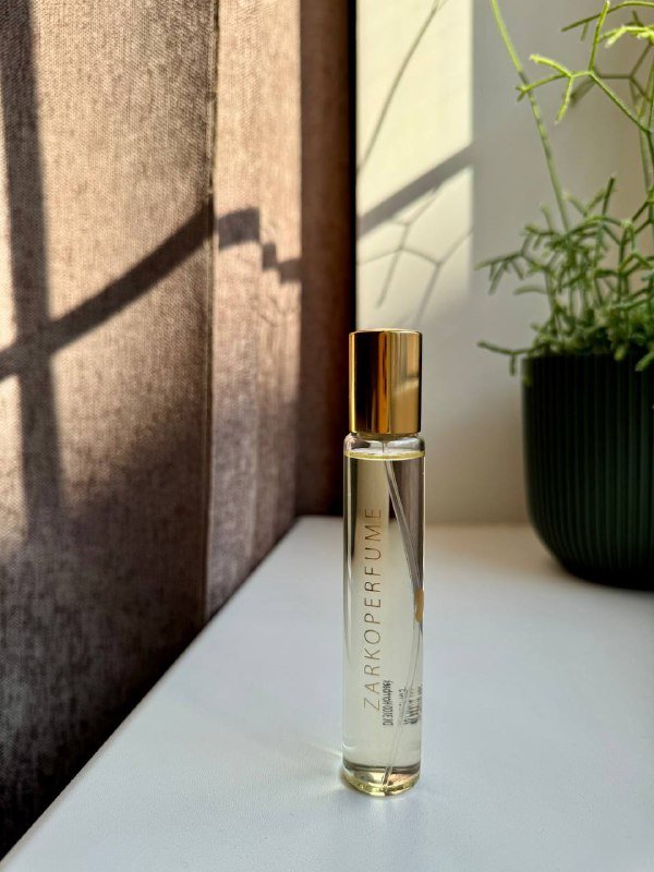 Парфюм Zarkoperfume, Масло для волос Fable&Mane, Очки Ray Ban