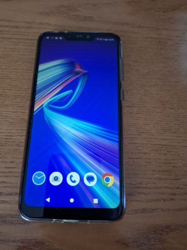 Смартфоны INFINIX и ASUS с чехлами 5