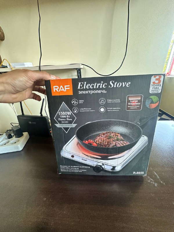 Компьютерный стол, электрическая плита 4