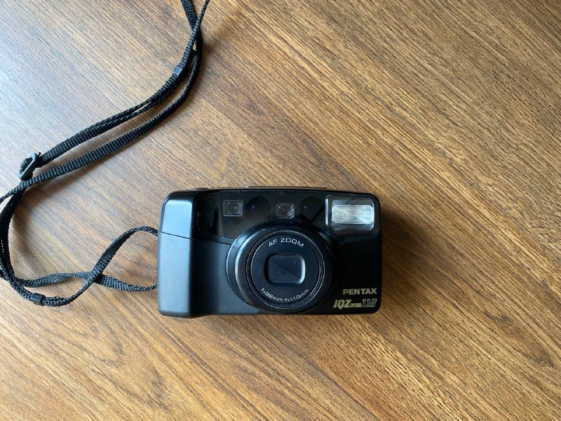 Пленочный фотоаппарат Pentax IQZoom 110