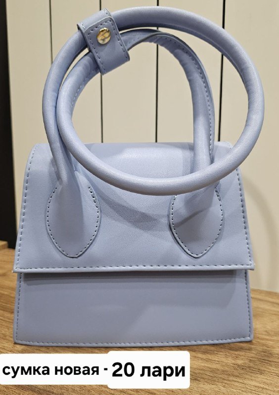 Листы для унитаза, овощечистка, серьги, открывашка, щётка-расческа, очки, сумки, платье, тушь для бровей, кисти для макияжа, набор для ванны