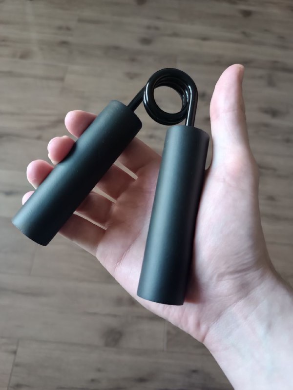 Эспандер кистевой 100LB 2