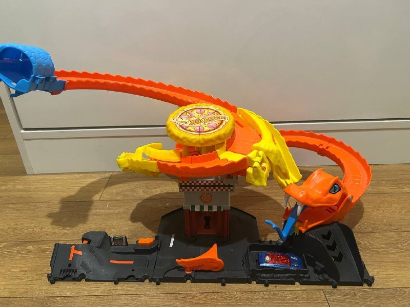 Hot Wheels City Pizza Slam Cobra Attack Playset, Hot Wheels City Downtown Express Car Wash 1