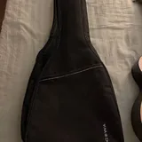 Акустическая гитара Fender, чехол 3