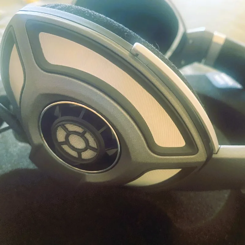 Sennheiser HD 700 наушники 1