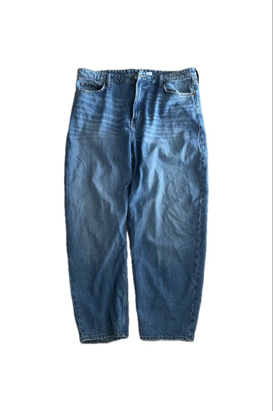 черная водолазка, белая водолазка, белая футболка, спорт штаны, свитер с открытыми плечами, свитер с горлом, джинсы 7