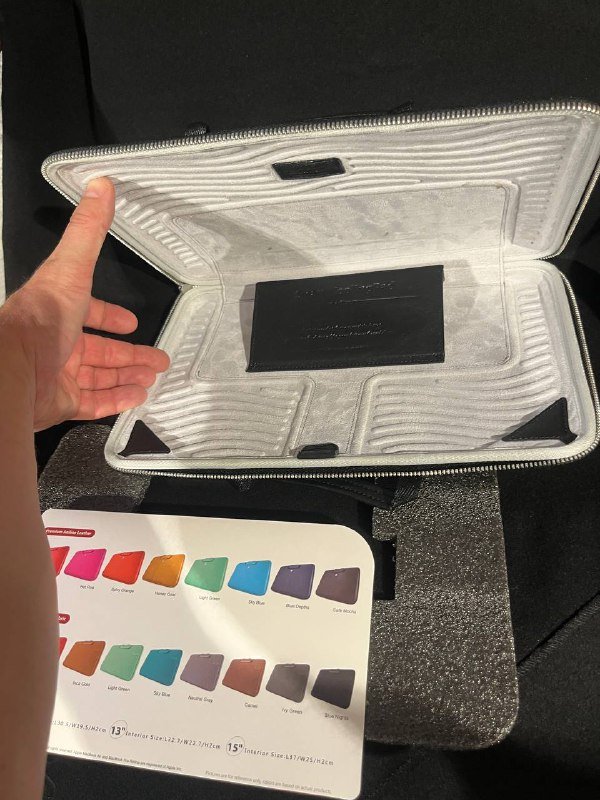 Оригинальный кожаный чехол для MacBook 11 дюймов 3