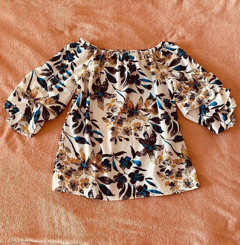 Свитер женский, юбка-карандаш, блузка, вязаный топ, защита маникюра, карандаш для бровей, расческа, тени Sephora 4