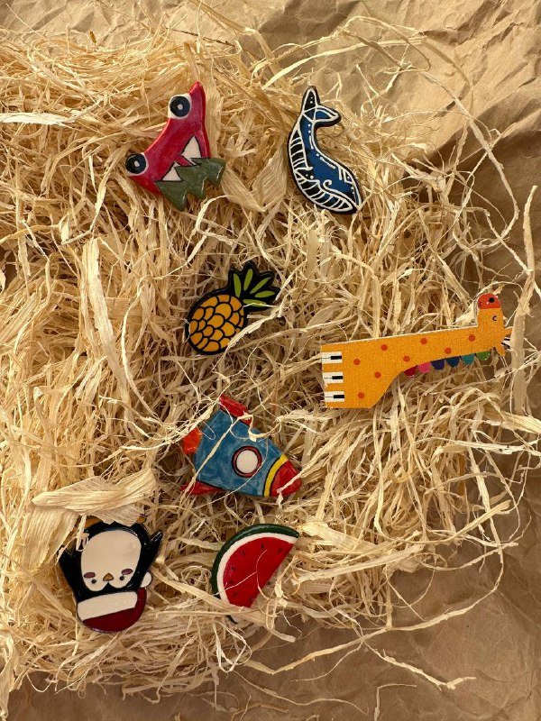 Значки пины дерево пластик керамика металл 8