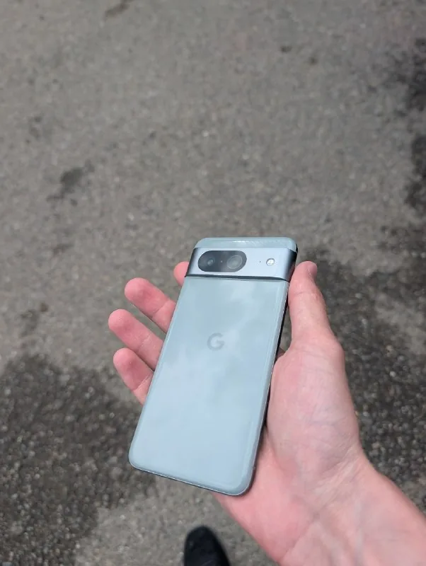 Google Pixel 8 1
