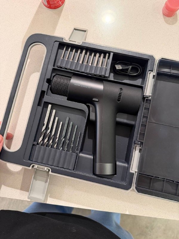 Шуруповерт с инструментами HOTO 3