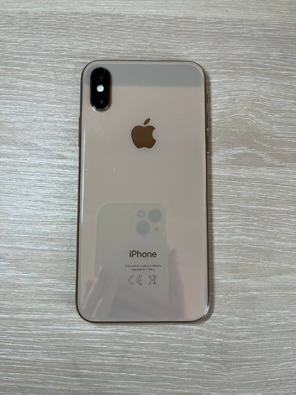 iPhone XS 64 ГБ, чехол в подарок 2