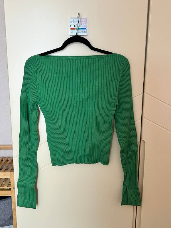 Трикотажные кофты H&M размер М белая, зелёная 2