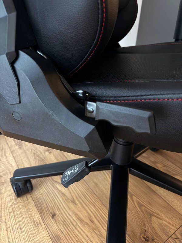 Игровое офисное кресло новое 5