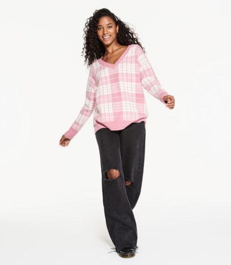 Розовый клетчатый свитер женский 3